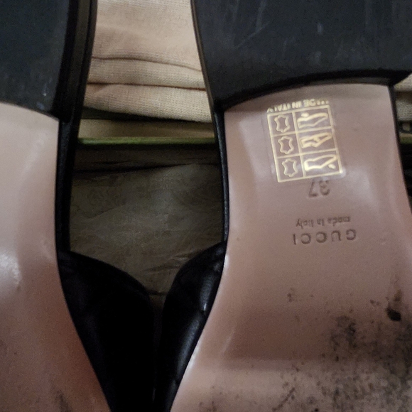 Gucci Black Leather Slide Sandals - Picture 6 of 10